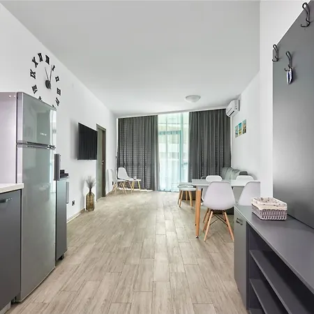 Paradise 프리모르스코