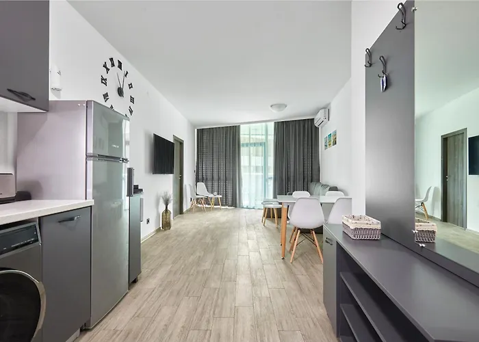 Paradise プリモルスコ